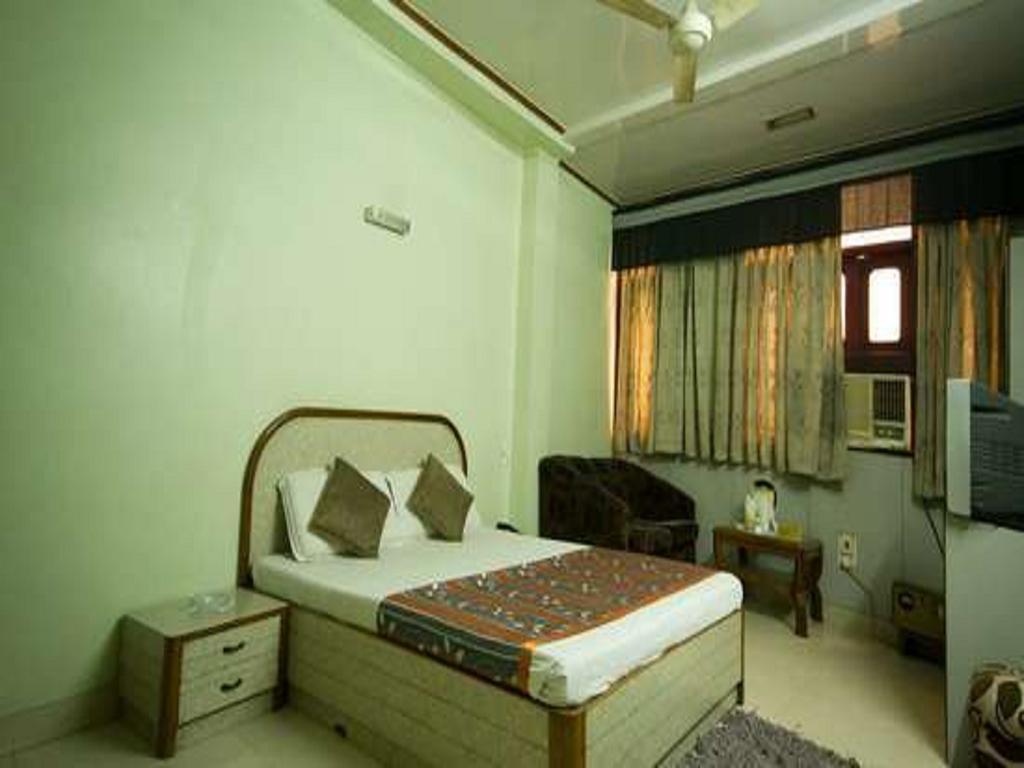 Hotel Woodland Deluxe Nuova Delhi Camera foto